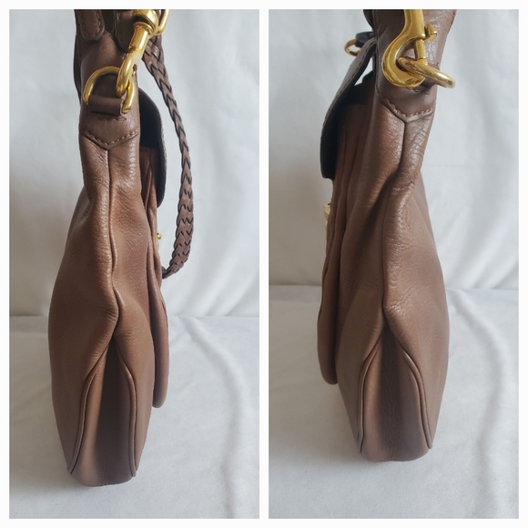 GUCCI New Pelham Shoulder Bag - Picture 8 of 15